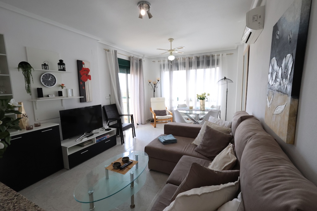 APARTAMENTO CON VISTAS AL MAR Y ORIENTACIÓN SUR EN CAMPOAMOR GOLF
