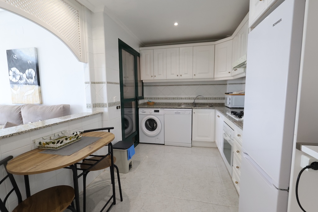 APARTAMENTO CON VISTAS AL MAR Y ORIENTACIÓN SUR EN CAMPOAMOR GOLF