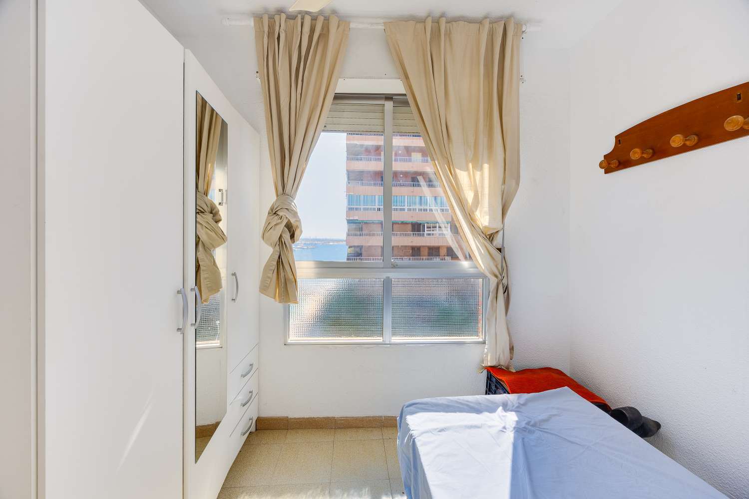 APARTAMENTO CON VISTAS AL MAR A 50 M DE LA PLAYA DEL ACEQUIÓN