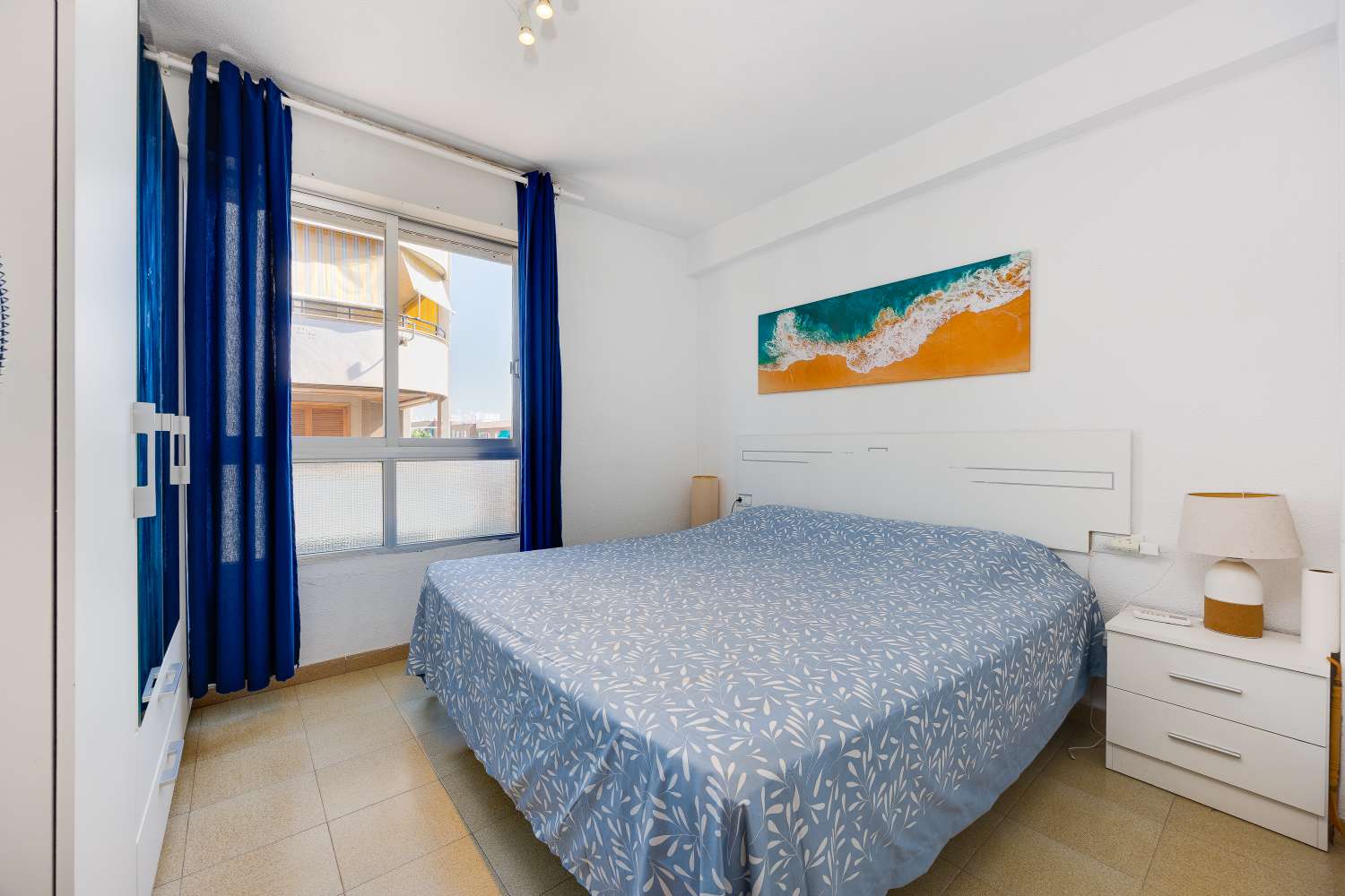 APARTAMENTO CON VISTAS AL MAR A 50 M DE LA PLAYA DEL ACEQUIÓN