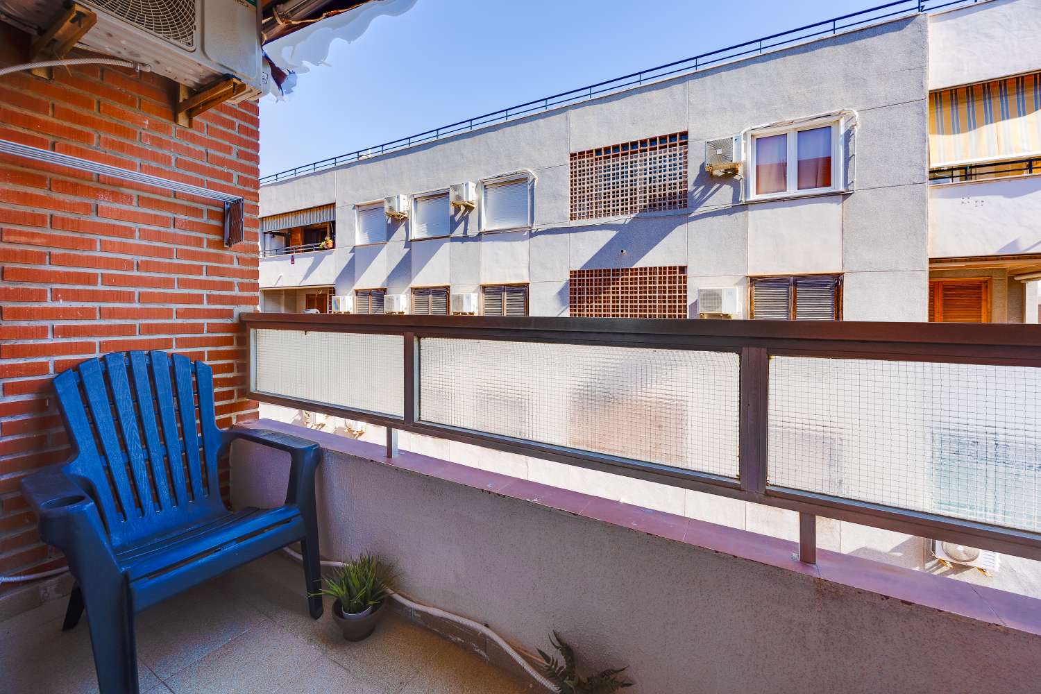 APARTAMENTO CON VISTAS AL MAR A 50 M DE LA PLAYA DEL ACEQUIÓN