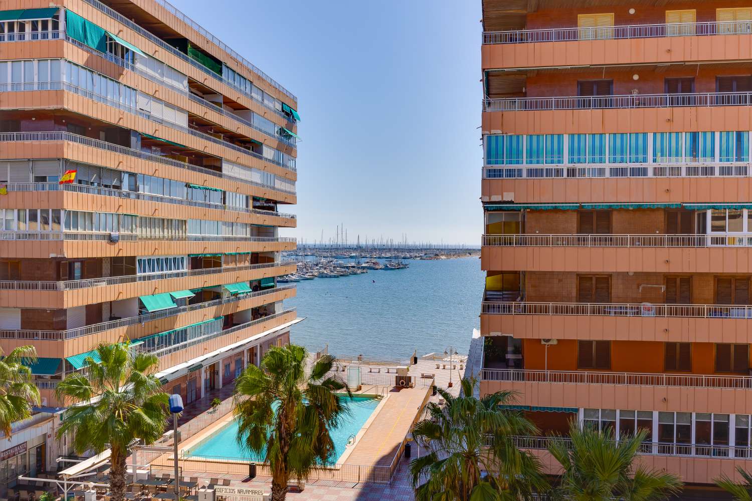APARTAMENTO CON VISTAS AL MAR A 50 M DE LA PLAYA DEL ACEQUIÓN