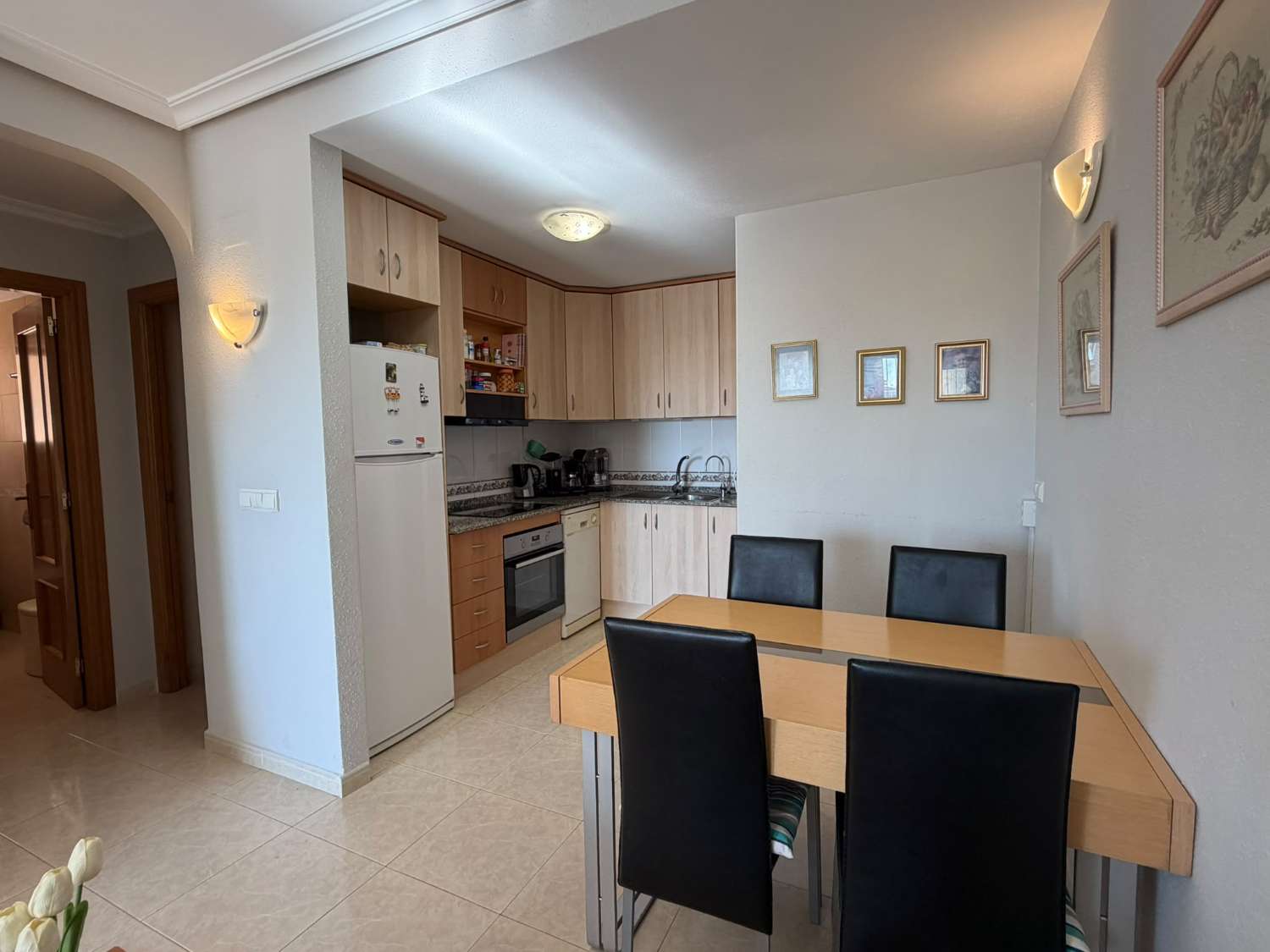 APARTAMENTO CON JARDÍN PRIVADO, TERRAZAS SOLEADAS Y A 600 M DEL MAR EN ROCÍO II
