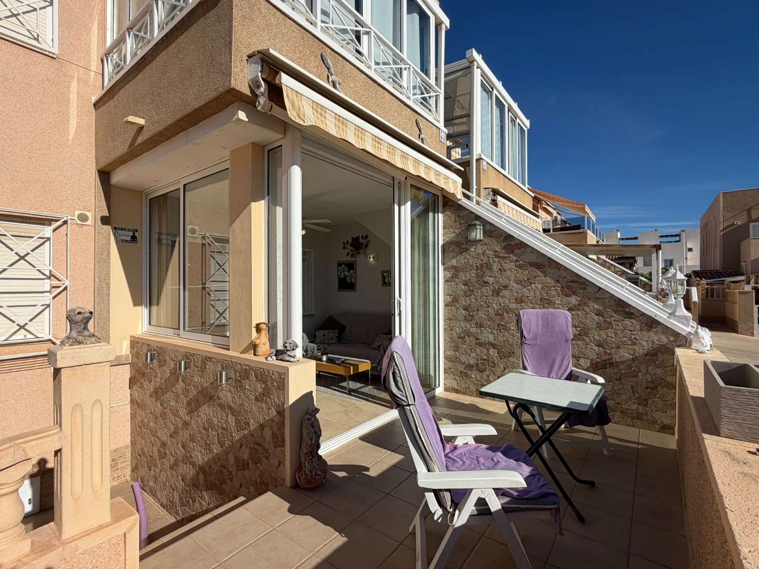 APARTAMENTO CON JARDÍN PRIVADO, TERRAZAS SOLEADAS Y A 600 M DEL MAR EN ROCÍO II