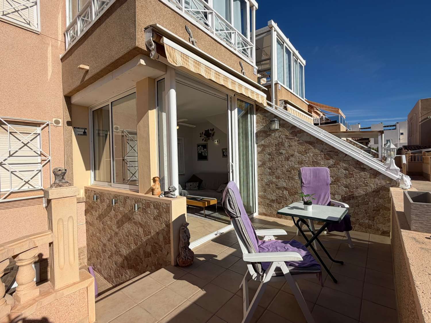 APARTAMENTO CON JARDÍN PRIVADO, TERRAZAS SOLEADAS Y A 600 M DEL MAR EN ROCÍO II