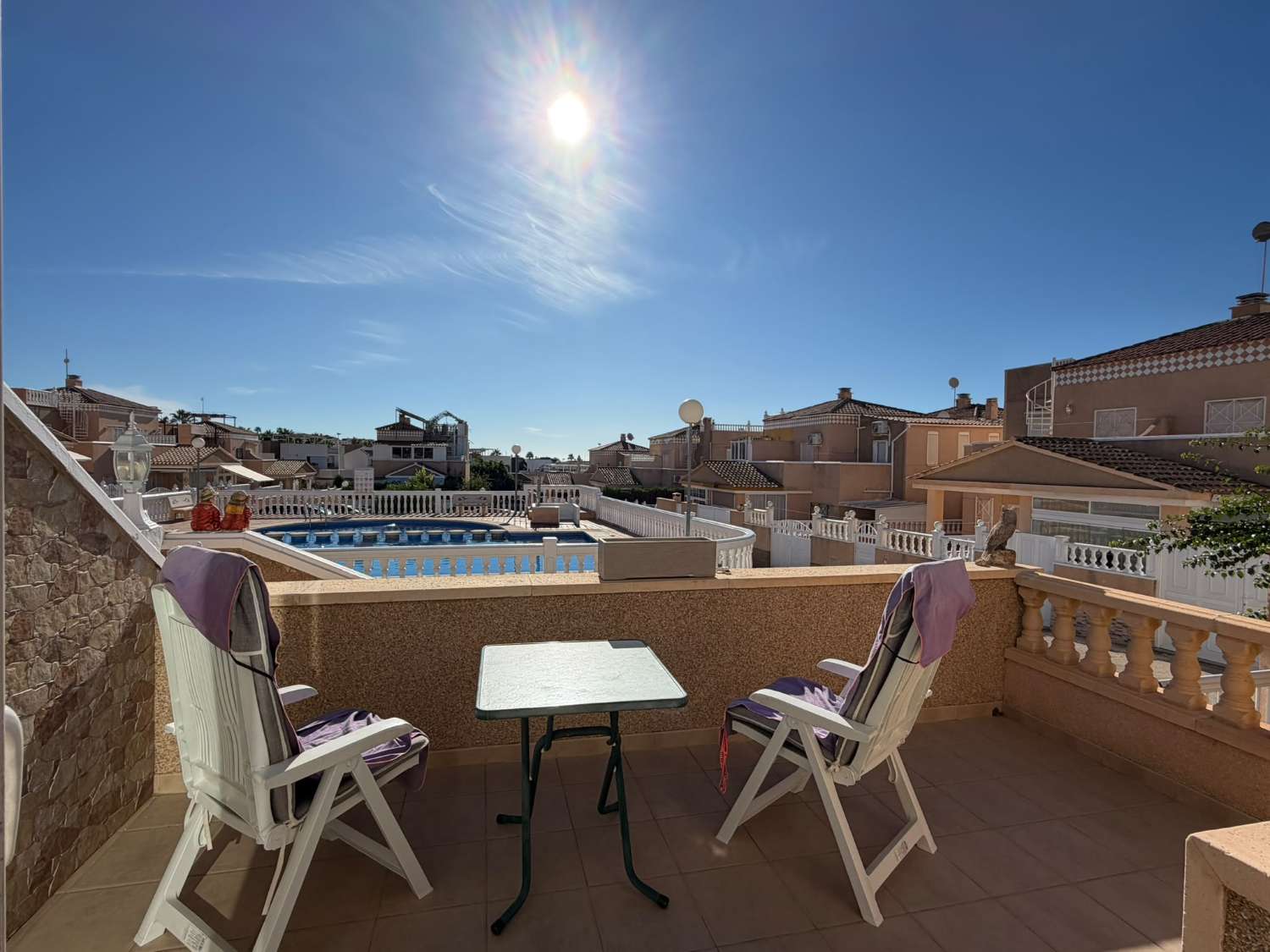 APARTAMENTO CON JARDÍN PRIVADO, TERRAZAS SOLEADAS Y A 600 M DEL MAR EN ROCÍO II