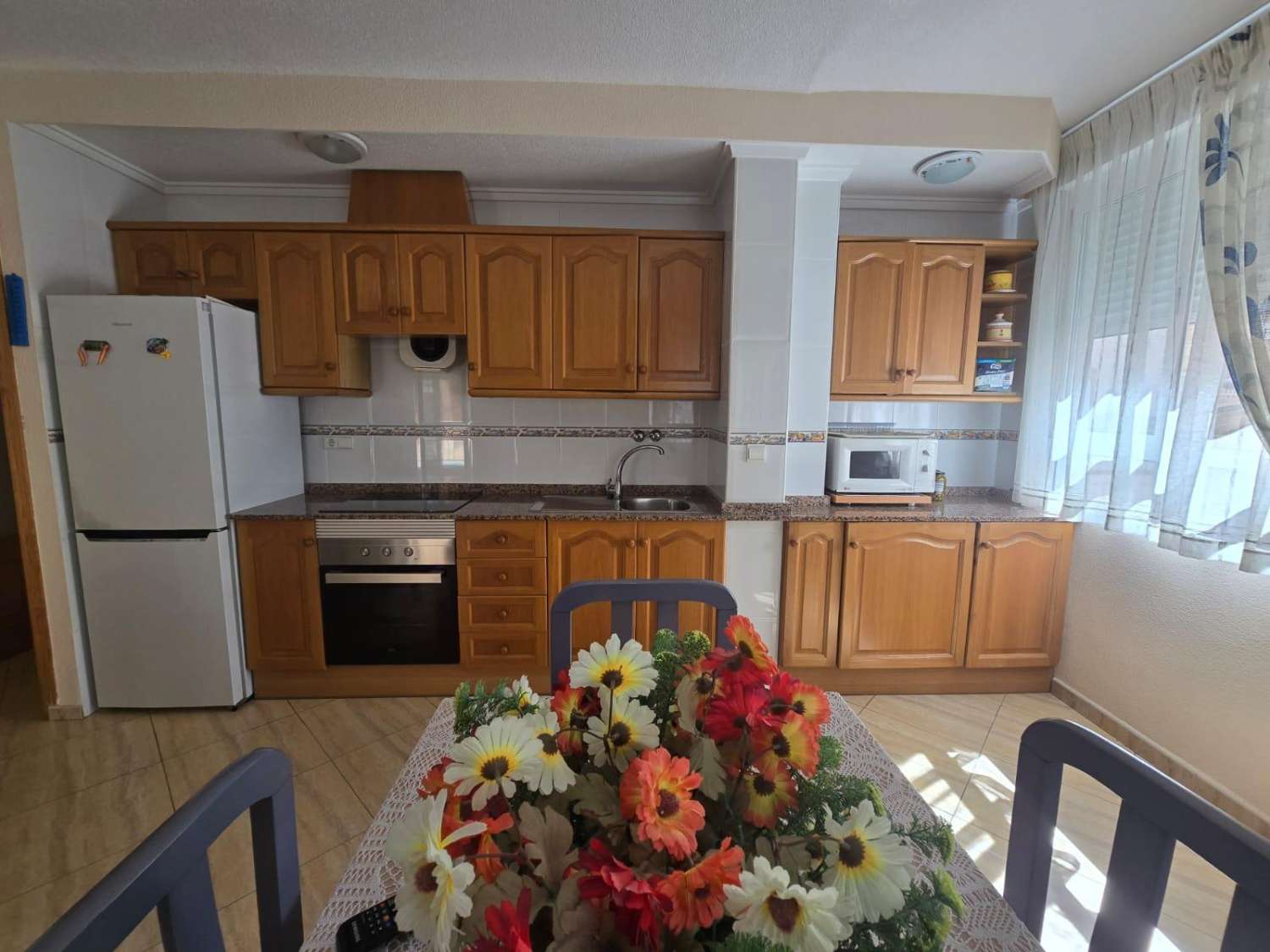 APARTAMENTO EN ESQUINA A 300 M DE PLAYA DEL CURA Y PASEO MARÍTIMO, 2 DORMITORIOS, 2 BAÑOS Y GARAJE OPCIONAL