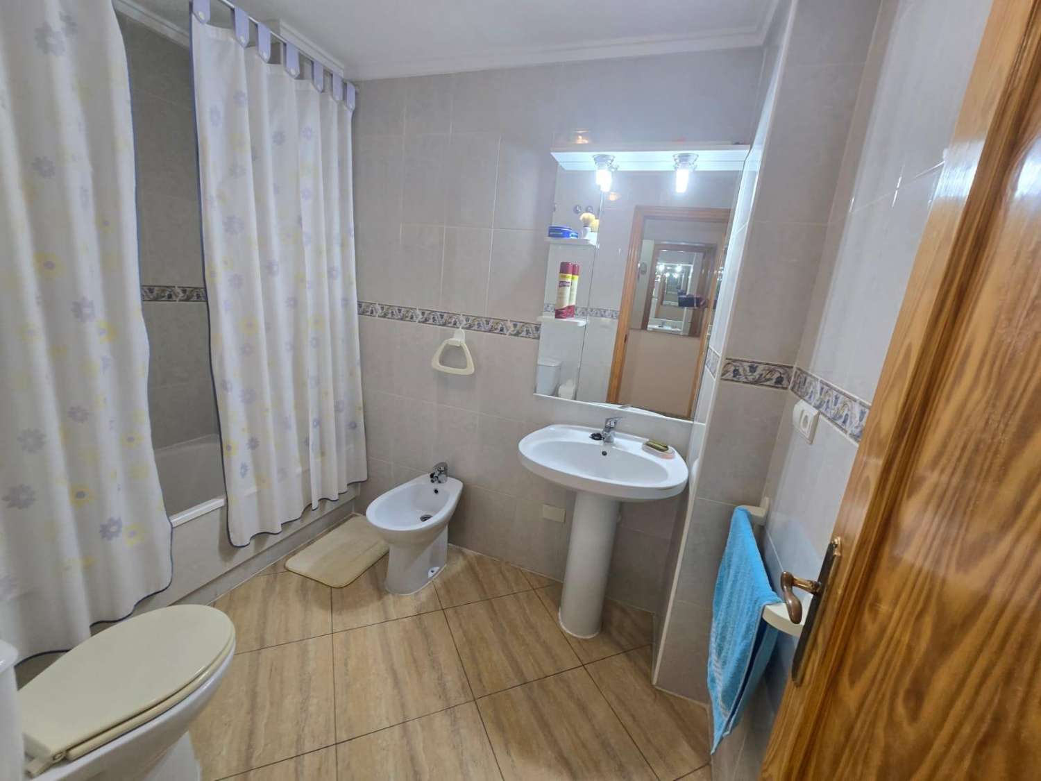APARTAMENTO EN ESQUINA A 300 M DE PLAYA DEL CURA Y PASEO MARÍTIMO, 2 DORMITORIOS, 2 BAÑOS Y GARAJE OPCIONAL