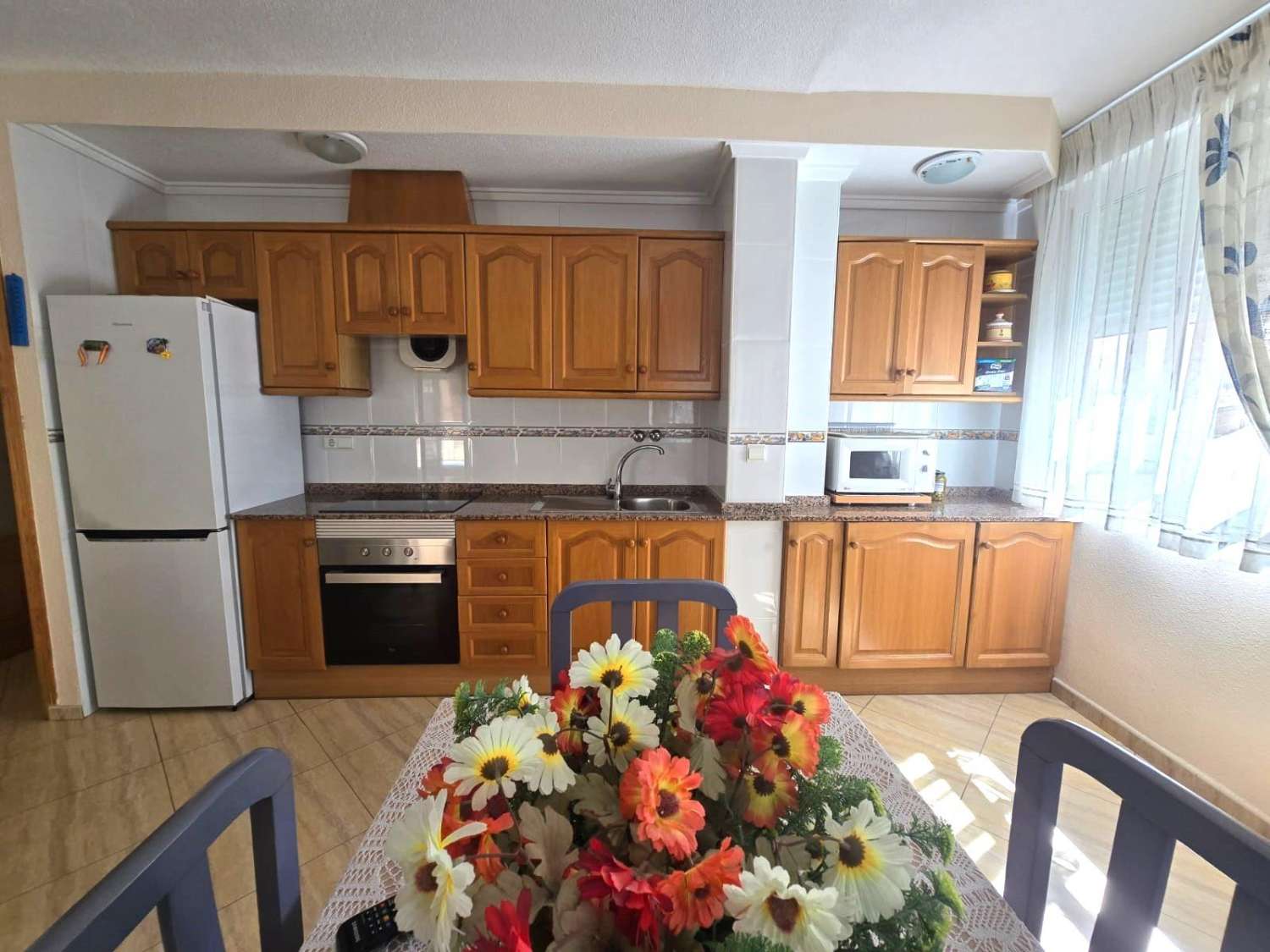 APARTAMENTO EN ESQUINA A 300 M DE PLAYA DEL CURA Y PASEO MARÍTIMO, 2 DORMITORIOS, 2 BAÑOS Y GARAJE OPCIONAL