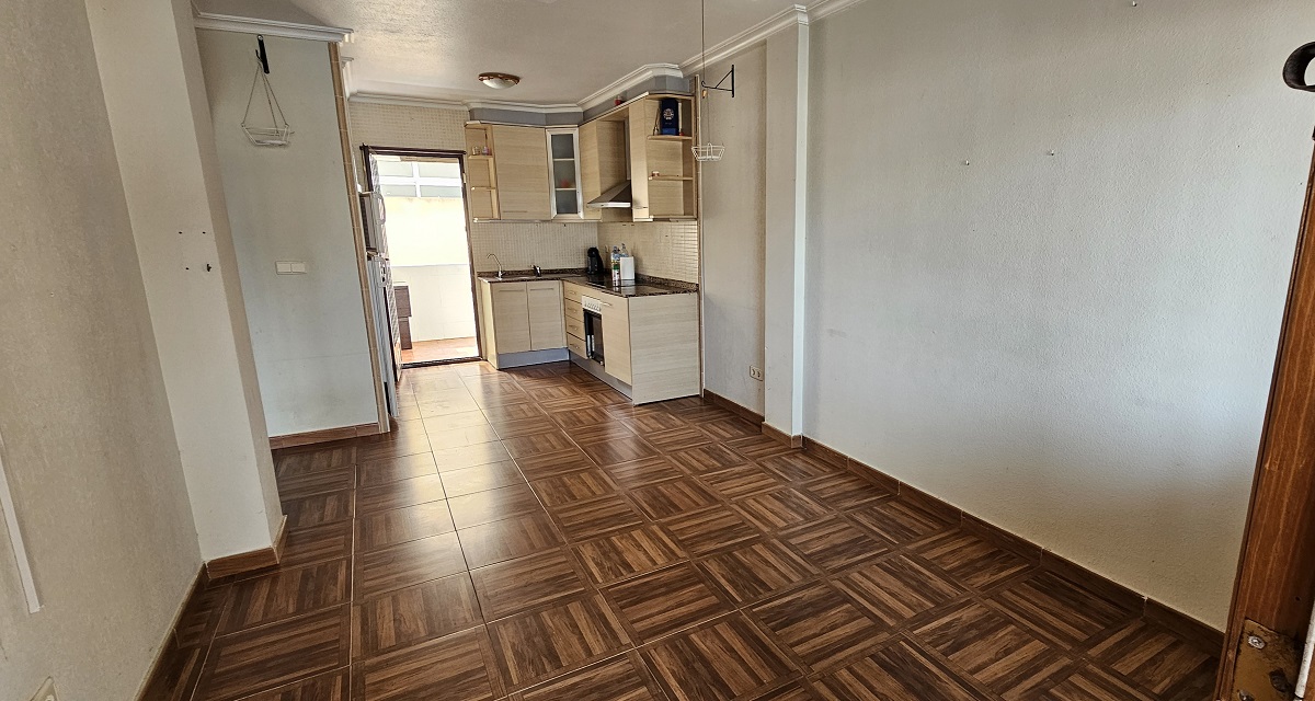 BUNGALOW EN PLANTA BAJA CON JARDÍN PRIVADO Y AMPLIOS ESPACIOS EXTERIORES