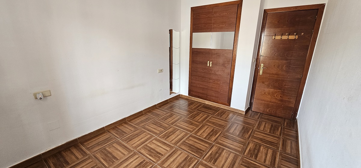 BUNGALOW EN PLANTA BAJA CON JARDÍN PRIVADO Y AMPLIOS ESPACIOS EXTERIORES