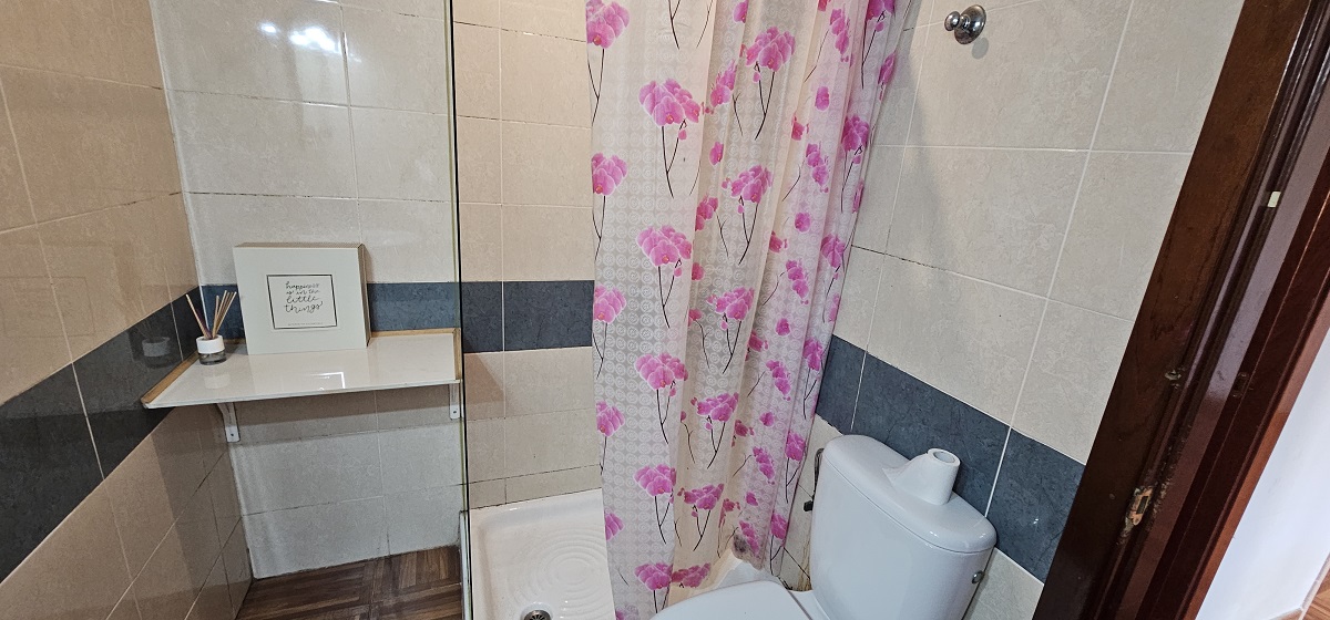 BUNGALOW EN PLANTA BAJA CON JARDÍN PRIVADO Y AMPLIOS ESPACIOS EXTERIORES
