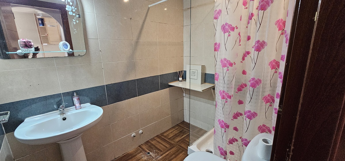 BUNGALOW EN PLANTA BAJA CON JARDÍN PRIVADO Y AMPLIOS ESPACIOS EXTERIORES