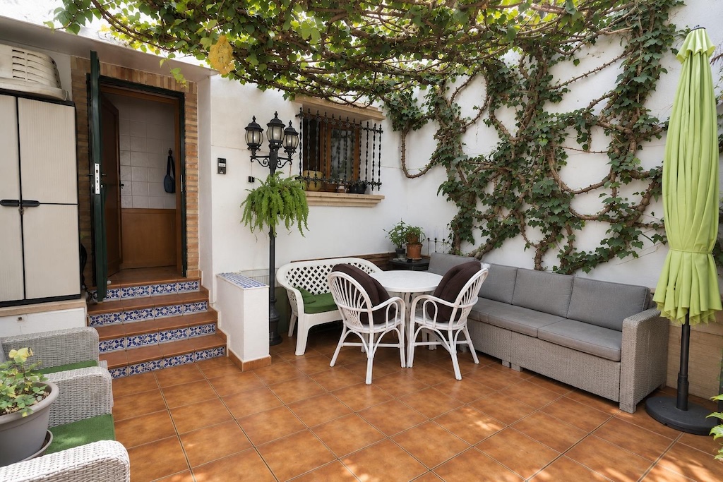 DÚPLEX CON ORIENTACIÓN SUR, PISCINA COMUNITARIA, PARKING Y TRASTERO EN PAU 8