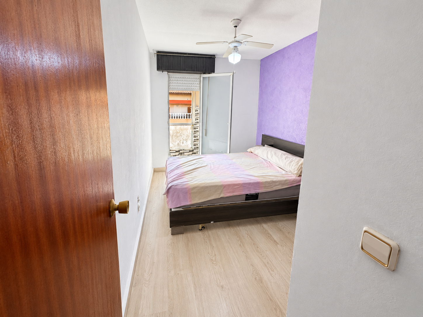APARTAMENTO CON TERRAZA, PISCINA COMUNITARIA Y SOLÁRIUM A 250 M DE LA PLAYA DE LOS NÁUFRAGOS