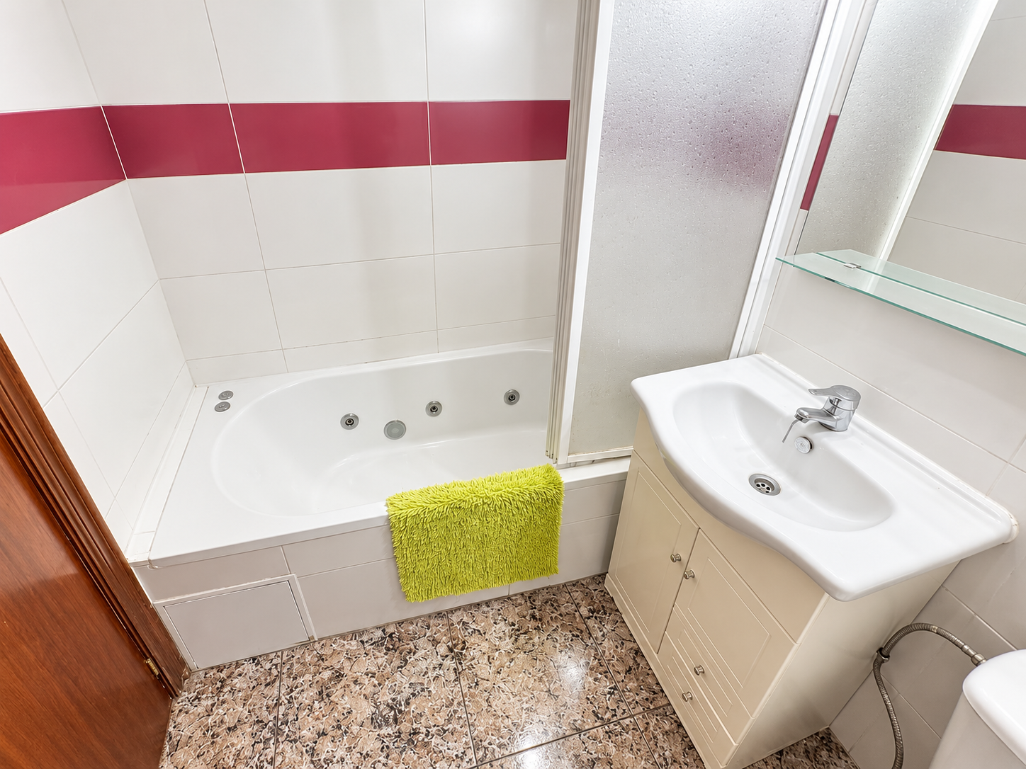 APARTAMENTO CON TERRAZA, PISCINA COMUNITARIA Y SOLÁRIUM A 250 M DE LA PLAYA DE LOS NÁUFRAGOS