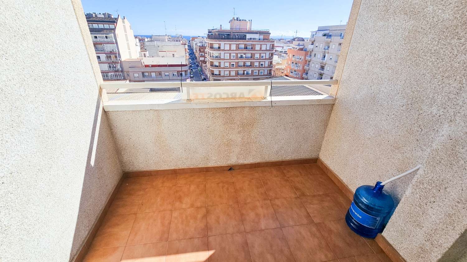 APARTAMENTO CON VISTAS AL MAR, 2 PISCINAS Y GARAJE OPCIONAL EN TORREVIEJA