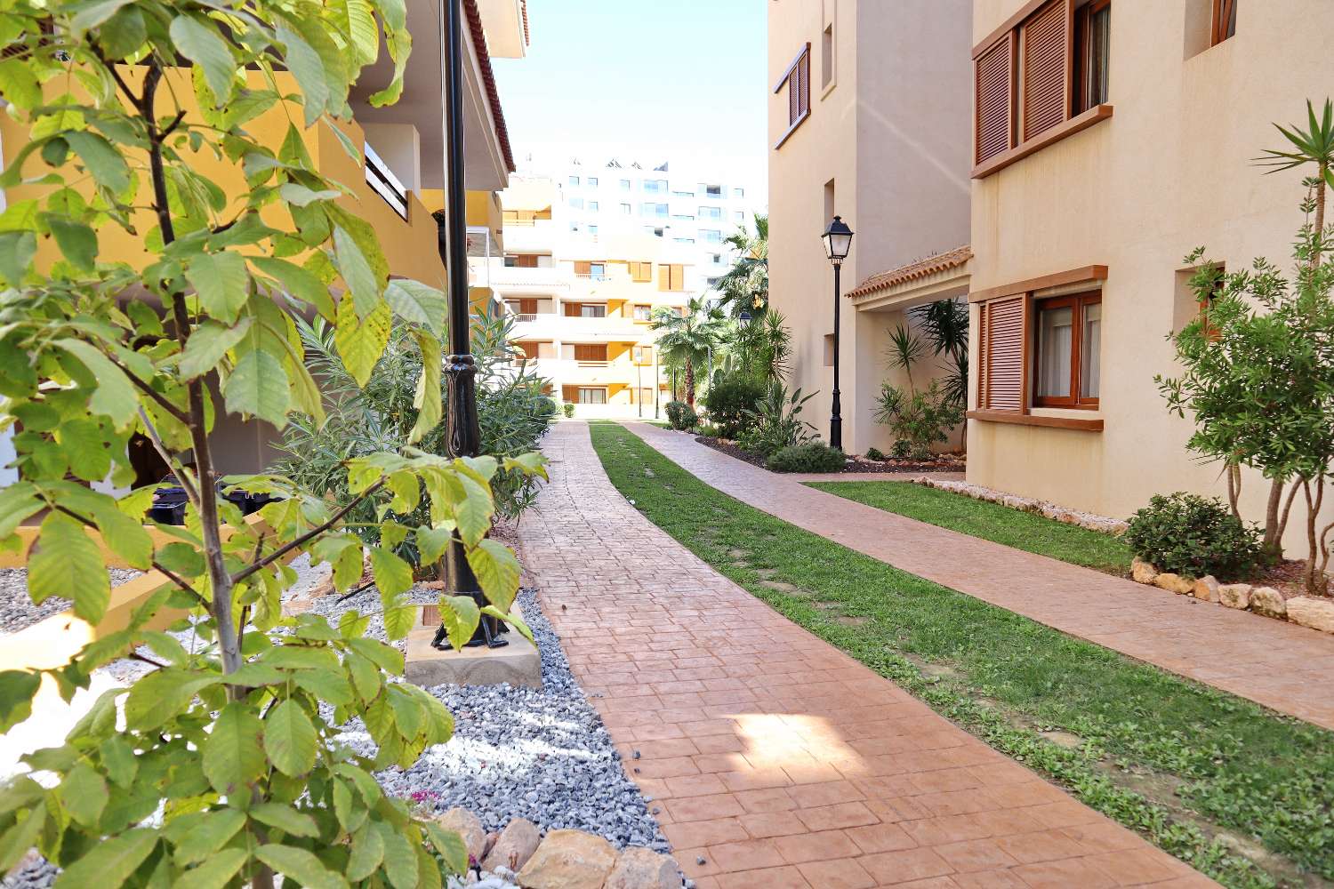 APARTAMENTO DE LUJO EN LA RECOLETA, PUNTA PRIMA, CON TERRAZA, PISCINAS Y GARAJE
