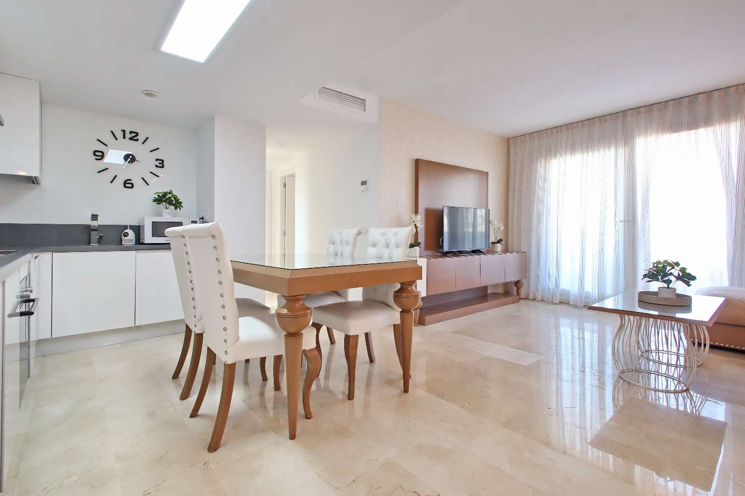 APARTAMENTO DE LUJO EN LA RECOLETA, PUNTA PRIMA, CON TERRAZA, PISCINAS Y GARAJE