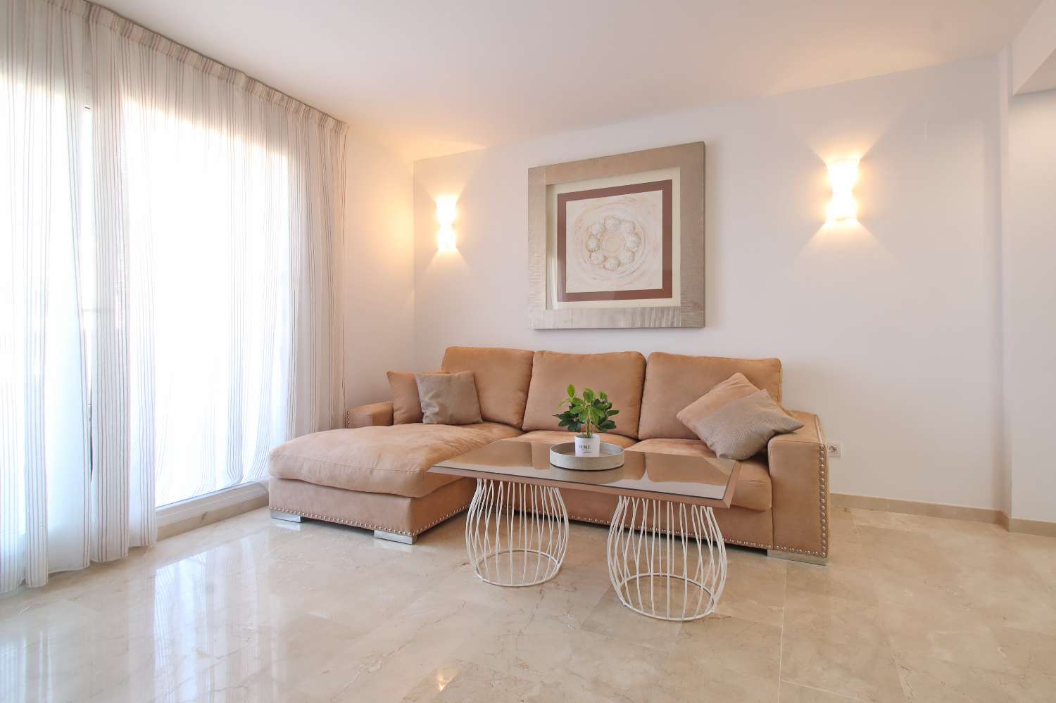 APARTAMENTO DE LUJO EN LA RECOLETA, PUNTA PRIMA, CON TERRAZA, PISCINAS Y GARAJE