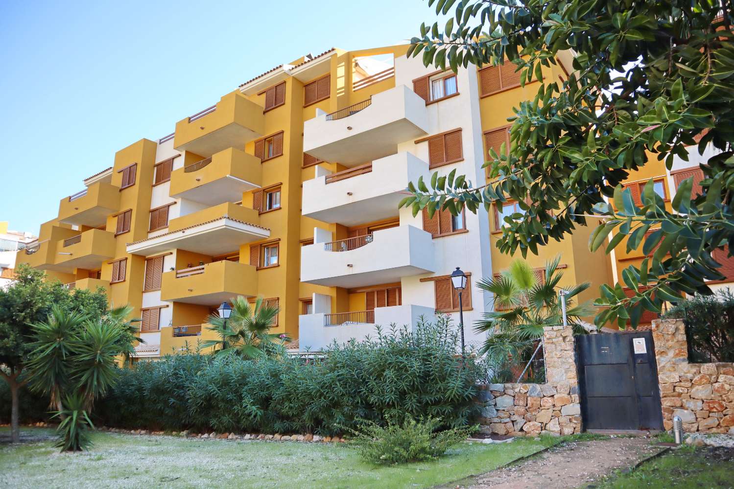 APARTAMENTO DE LUJO EN LA RECOLETA, PUNTA PRIMA, CON TERRAZA, PISCINAS Y GARAJE