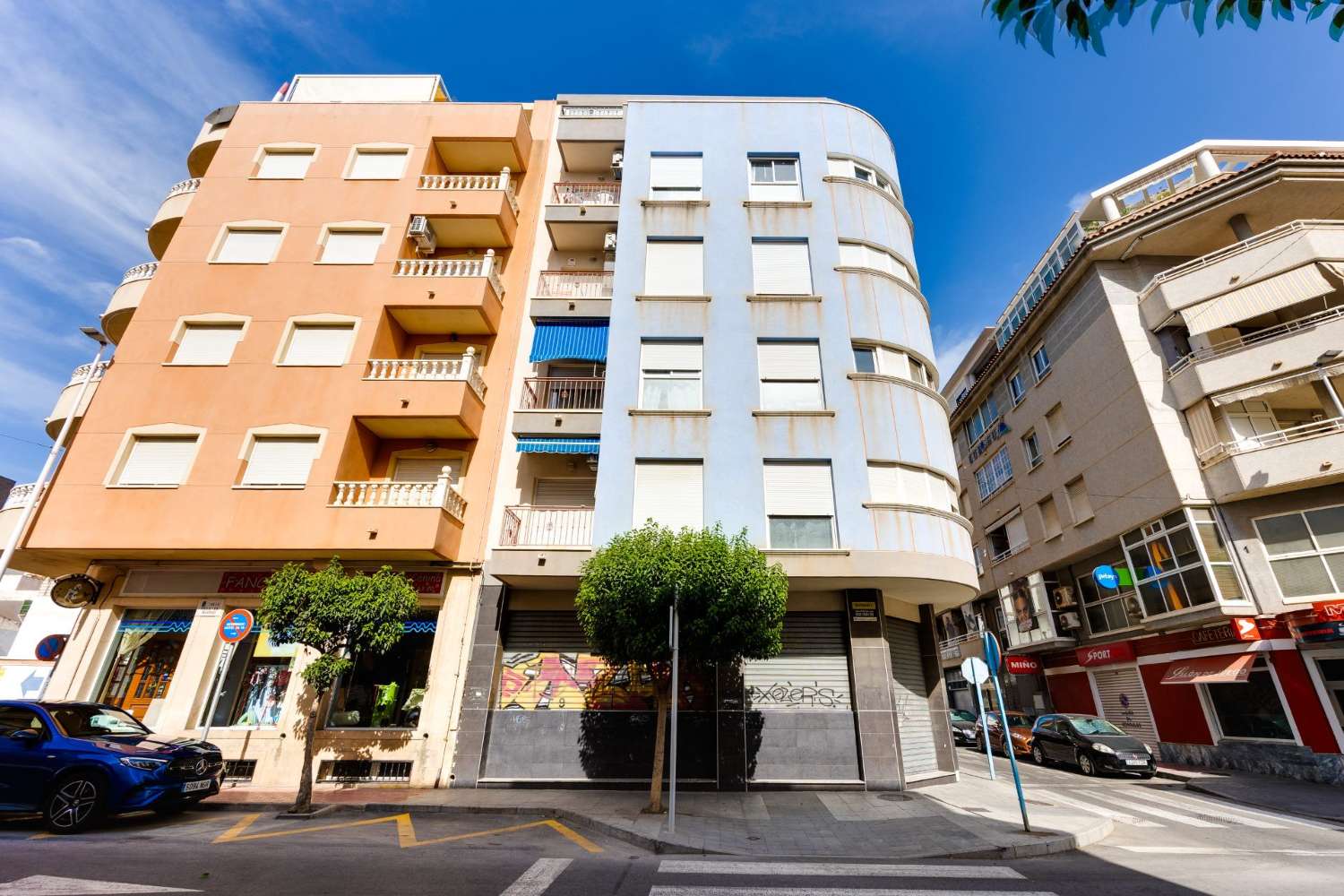 WOHNUNG MIT TOURISTENLIZENZ 350 M VOM STRAND ENTFERNT, TORREVIEJA