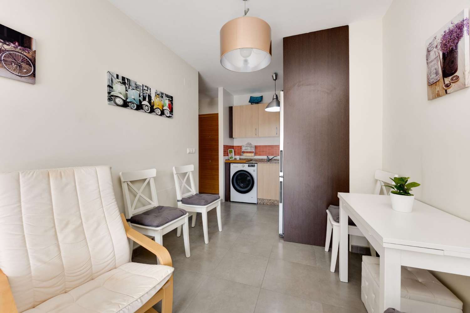 WOHNUNG MIT TOURISTENLIZENZ 350 M VOM STRAND ENTFERNT, TORREVIEJA