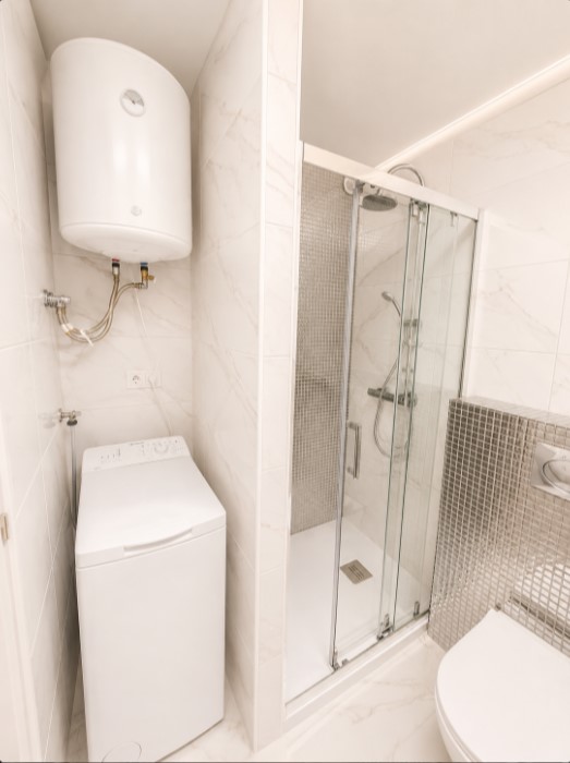 BUNGALOW EN PLANTA BAJA TOTALMENTE REFORMADO, CON TERRAZAS Y PISCINA COMUNITARIA EN TORREVIEJA