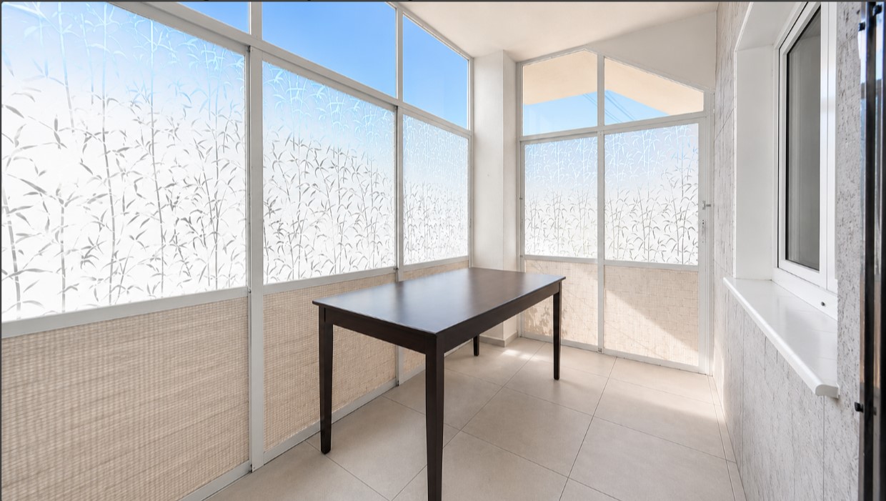 BUNGALOW EN PLANTA BAJA TOTALMENTE REFORMADO, CON TERRAZAS Y PISCINA COMUNITARIA EN TORREVIEJA