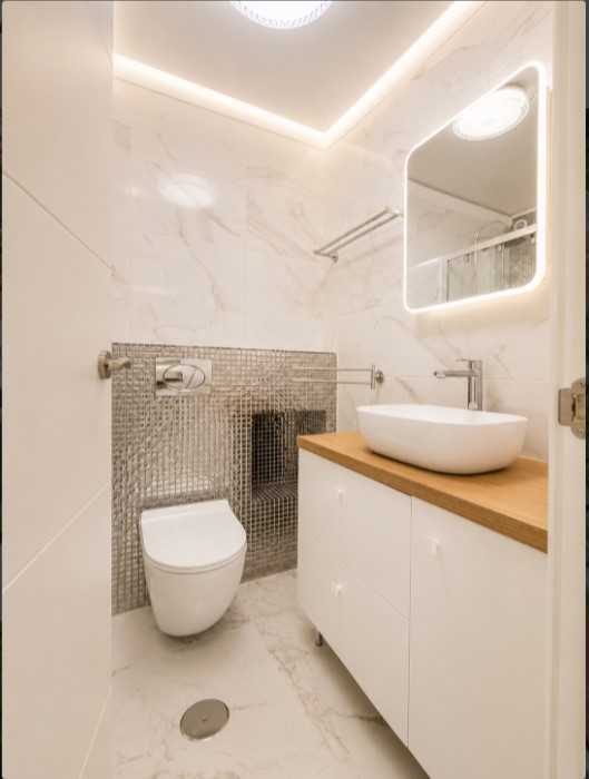 BUNGALOW EN PLANTA BAJA TOTALMENTE REFORMADO, CON TERRAZAS Y PISCINA COMUNITARIA EN TORREVIEJA
