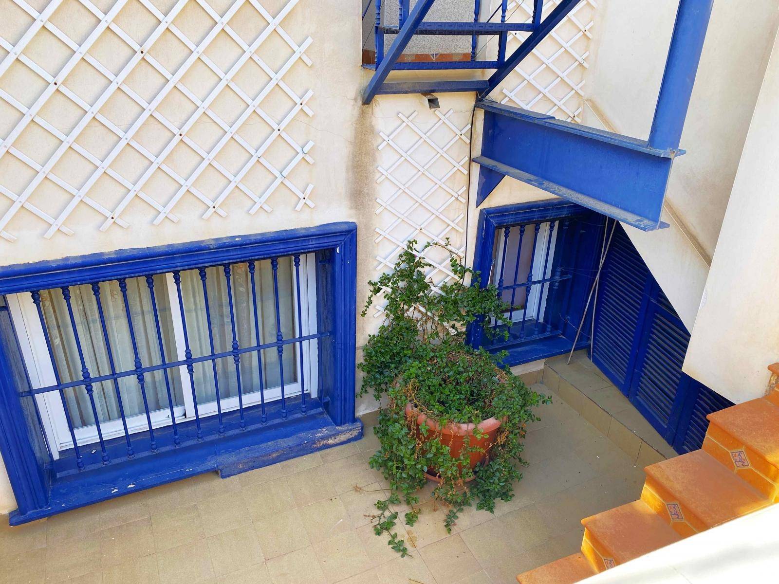 Duplex, 2 våningar till salu i San Miguel de Salinas