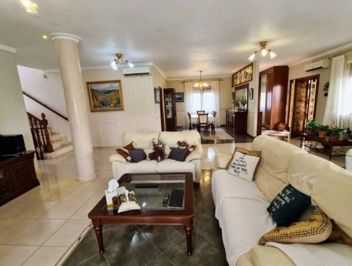 LUXURY DETACHED VILLA IN DOÑA PEPA, CIUDAD QUESADA