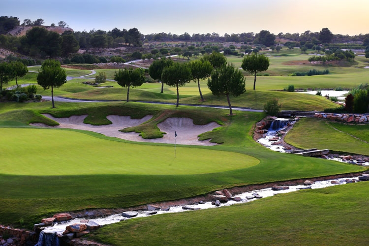 RESIDENTIAL COMPLEX MADRESELVA IN LAS COLINAS GOLF