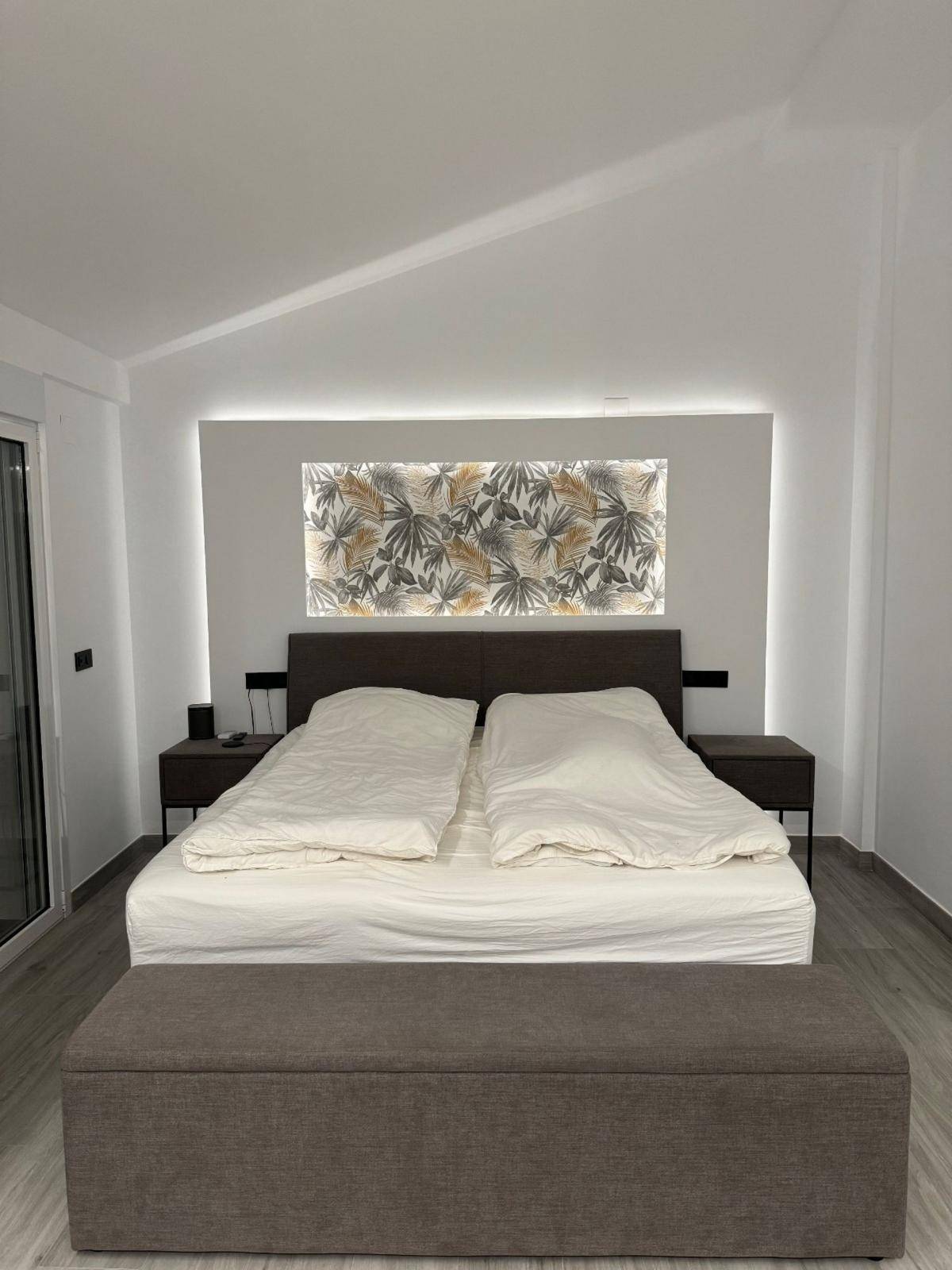 NEU RENOVIERTES LUXUS-TRAUMHAUS IN ALFAZ DEL PI / ALBIR