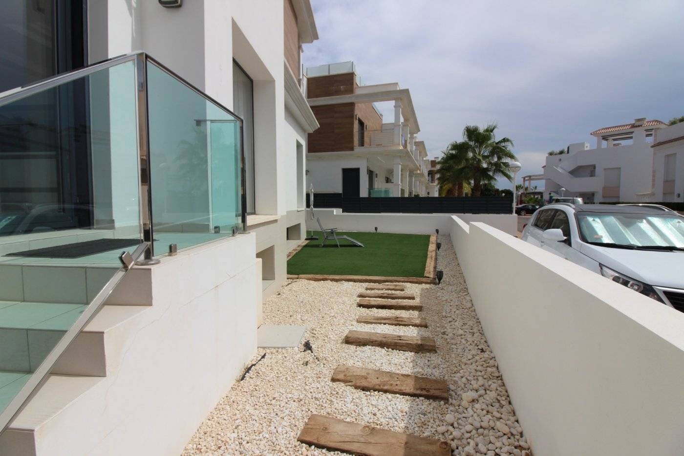 BUNGALOW DUPLEX PLANTAS 2+2 Y PARKING EN CIUDAD QUESADA ROJALES