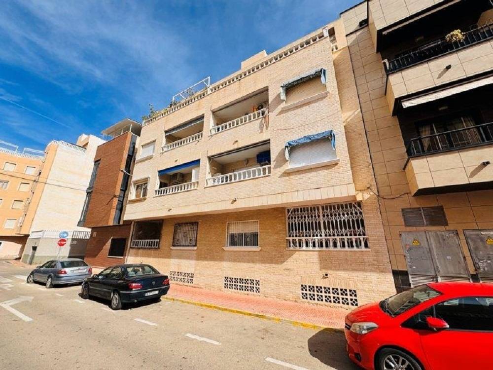 APARTMENT IN THE CENTER OF LA MATA 200 METERS FROM THE BEACH