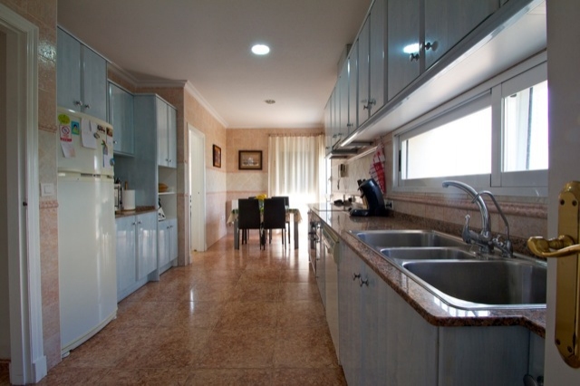 DETACHED VILLA IN URB. THE BALCONIES WITH PLOT OF 1000 METERS