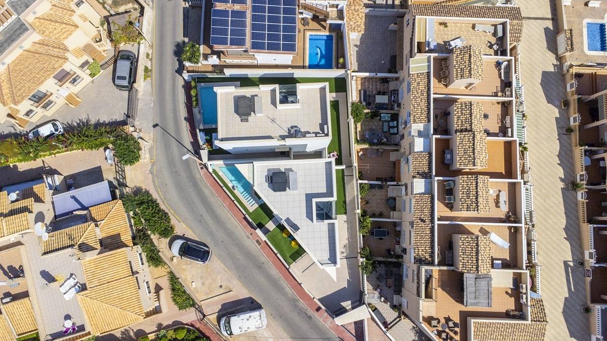 LYXVILLOR I LA MATA NYCKELFÄRDIG OCH GÅ TILL STRANDEN