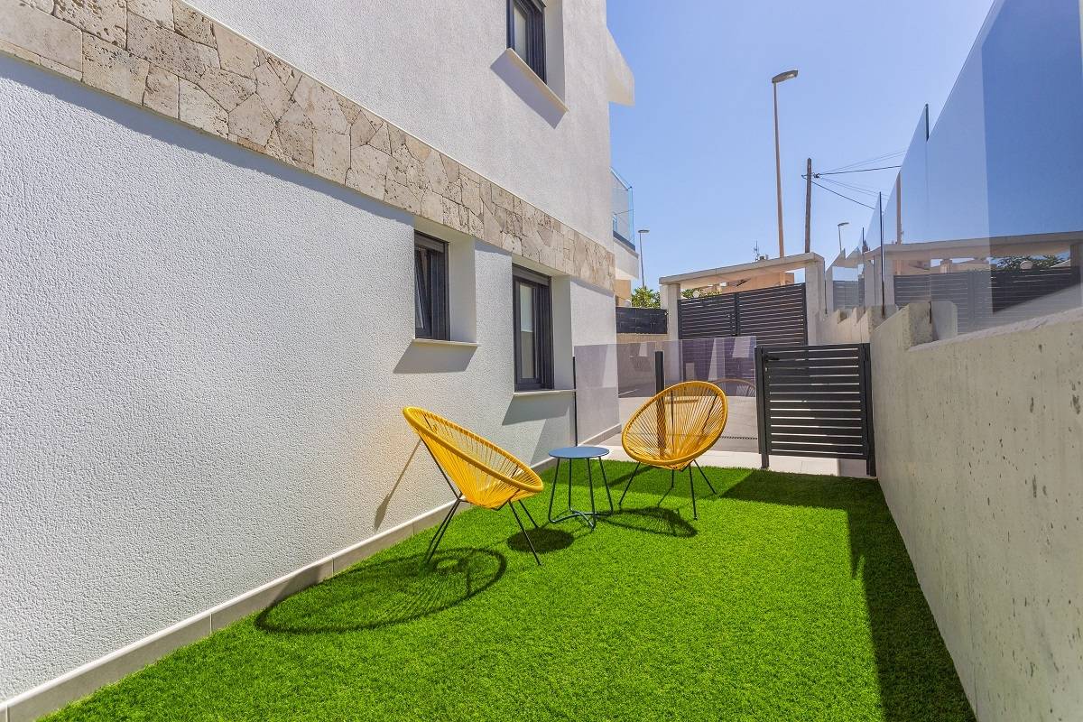 LUXURY VILLAS IN LA MATA TURNKEY AND WALK TO THE BEACH