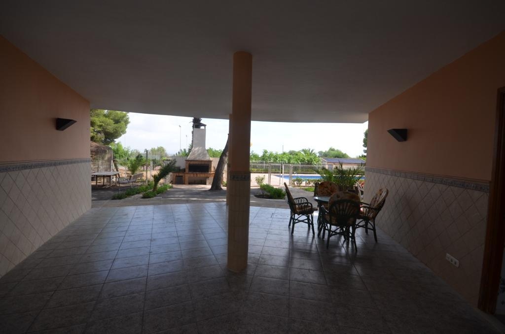 VILLA WITH PLOT OF 5000 MTS.-TENNIS COURT - SWIMMING POOL AND VIEWS OF THE PINK LAGOON IN URB. THE BALCONIES