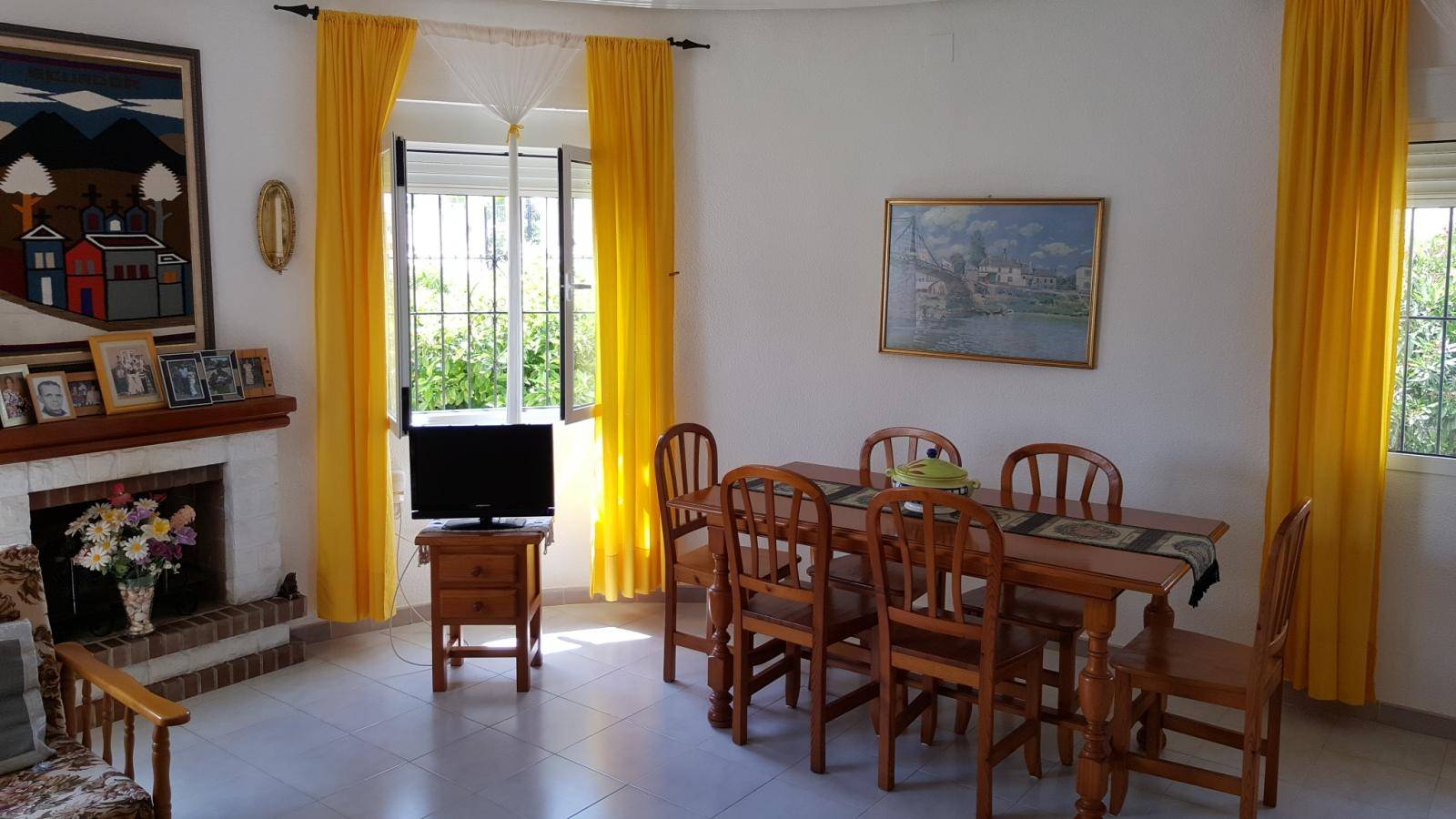 CHALET IN CORNER