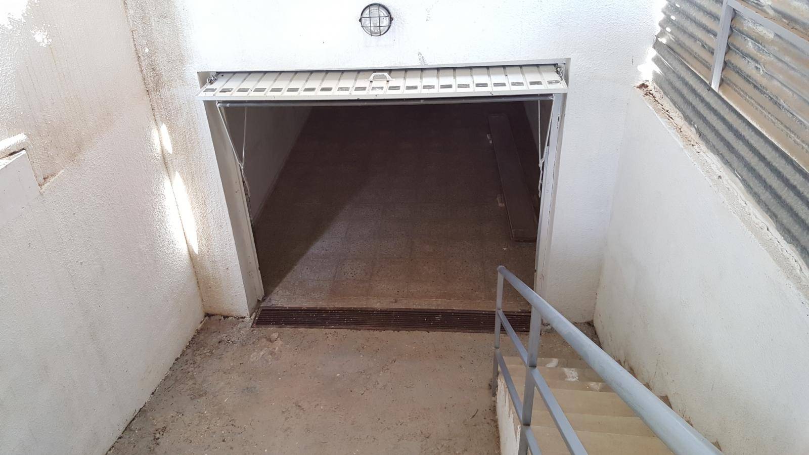 CHALET IN CORNER