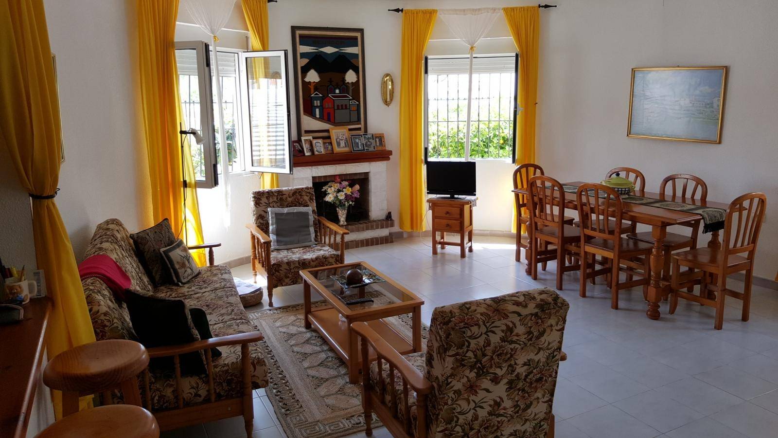 CHALET IN CORNER