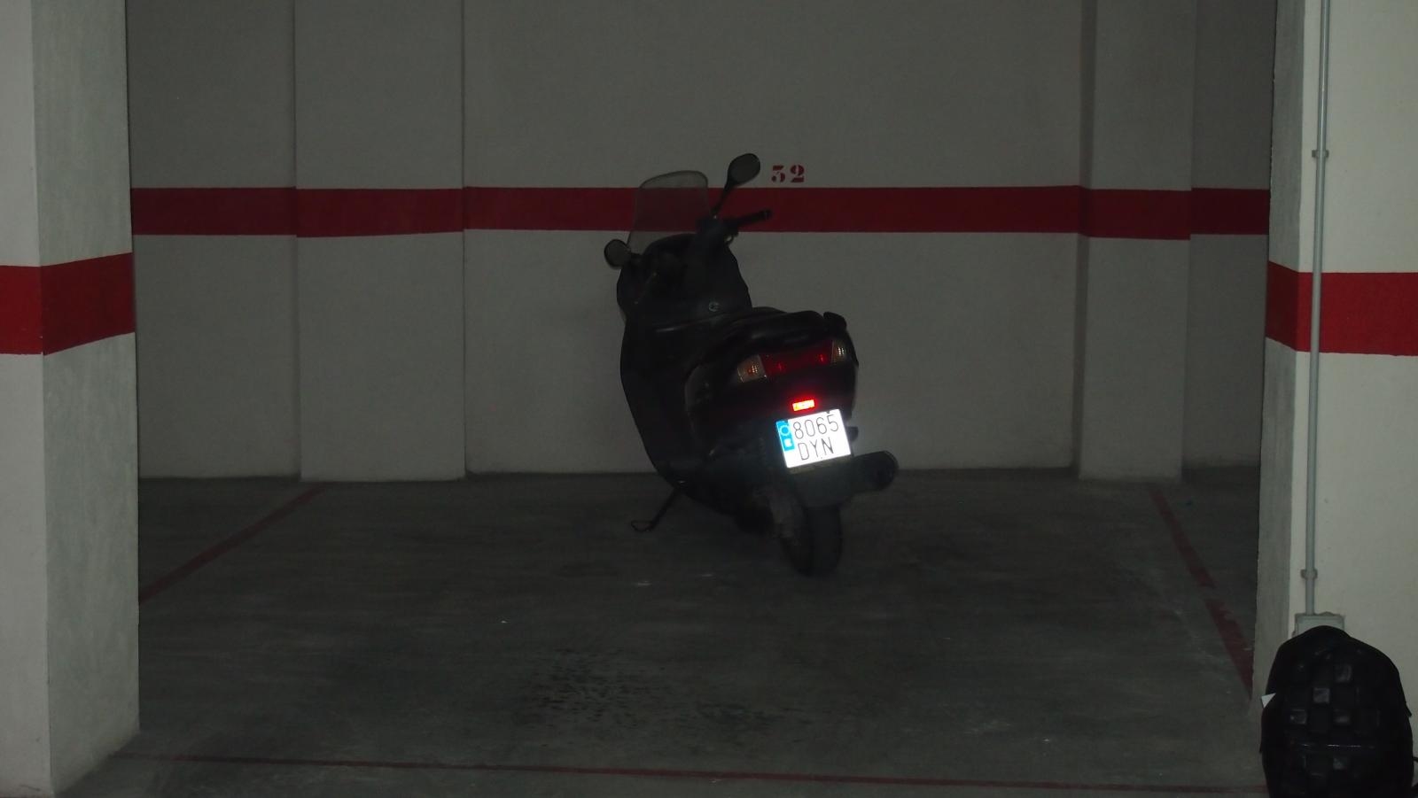 CENTRAL GARAGEPLATS MED RAMP