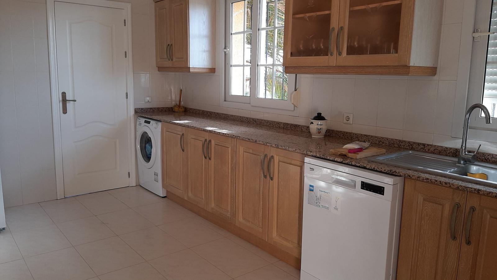 VILLA DE LUJO CON AMARRE PARA BARCO EN LA MANGA DEL MAR MENOR