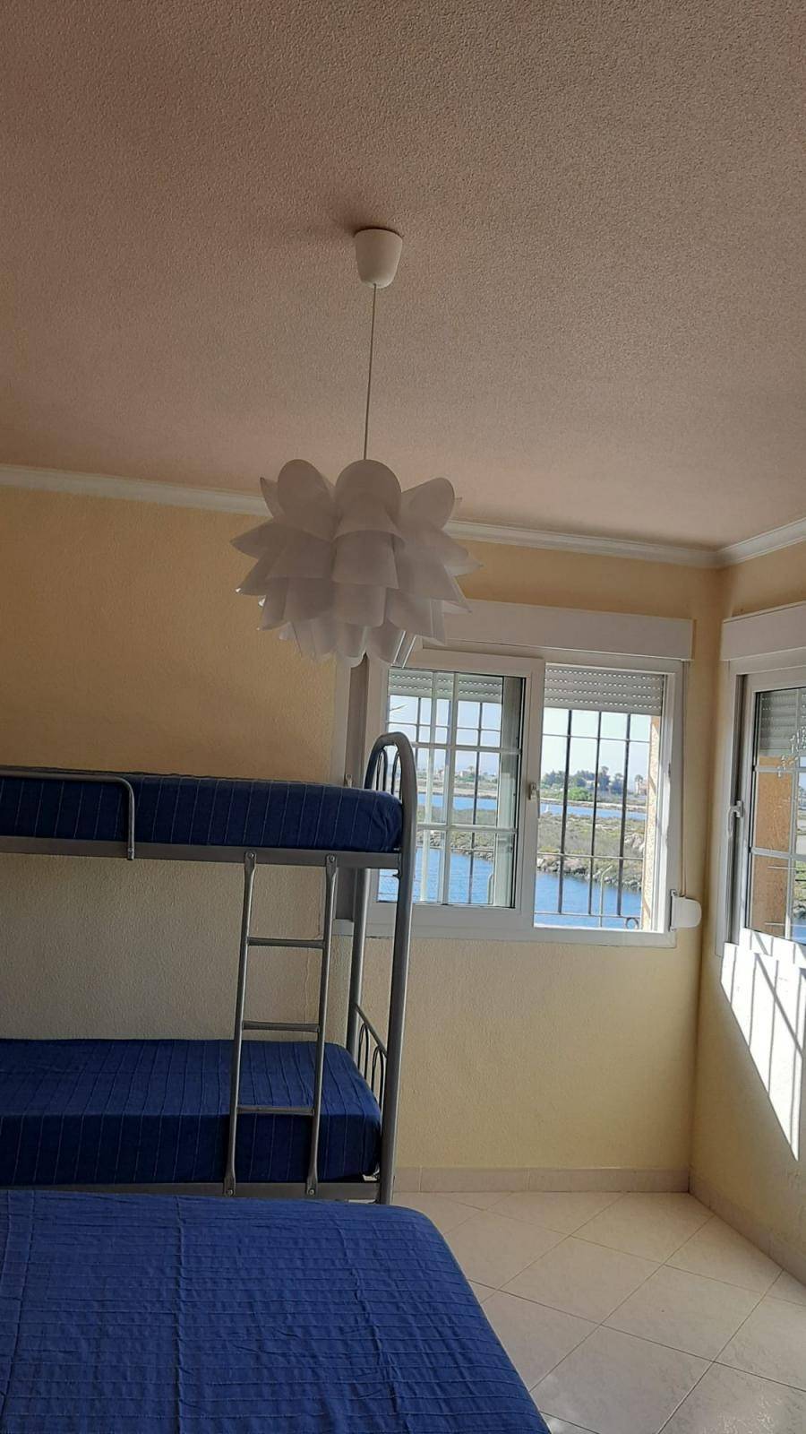 VILLA DE LUJO CON AMARRE PARA BARCO EN LA MANGA DEL MAR MENOR