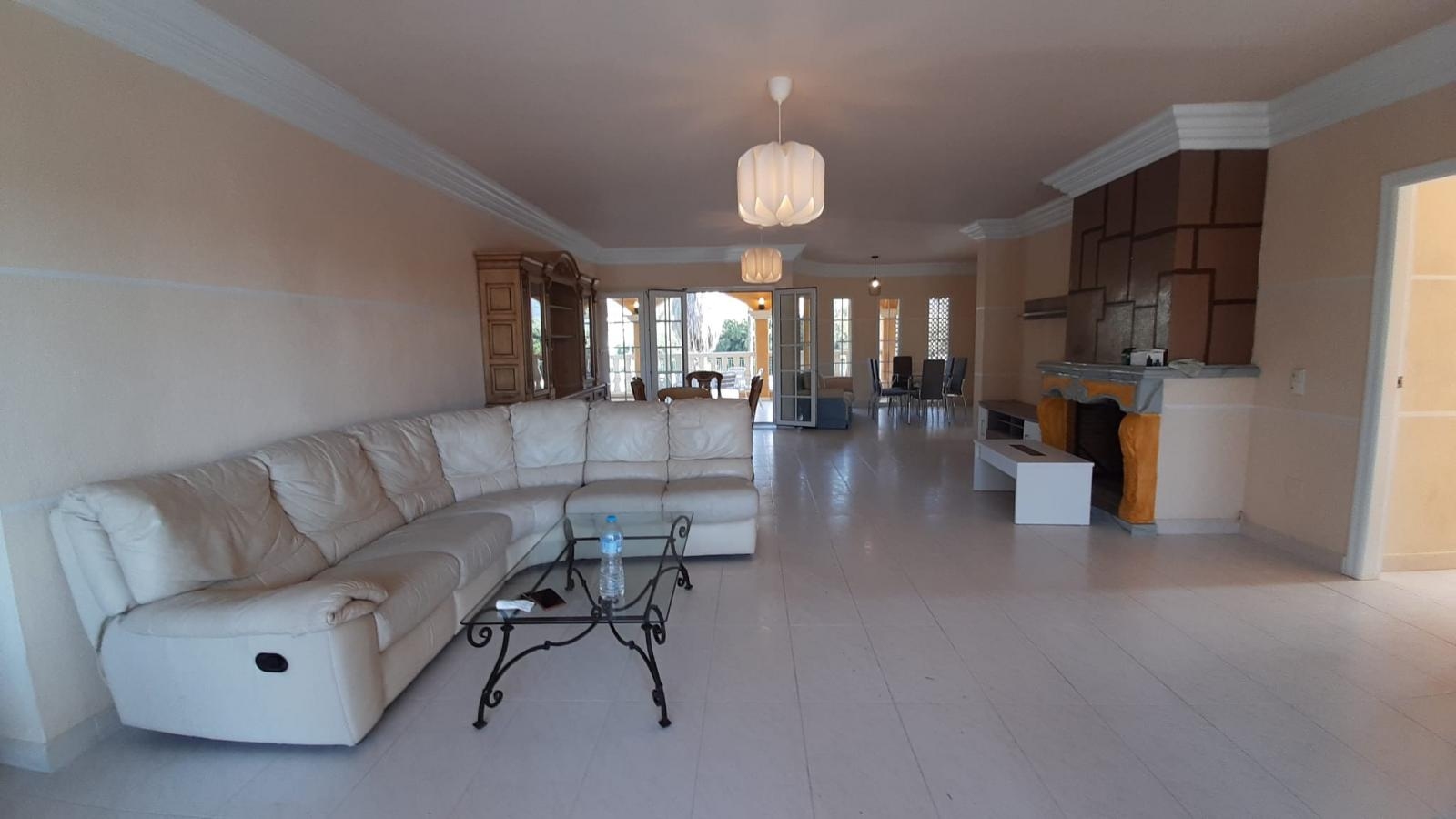 VILLA DE LUJO CON AMARRE PARA BARCO EN LA MANGA DEL MAR MENOR