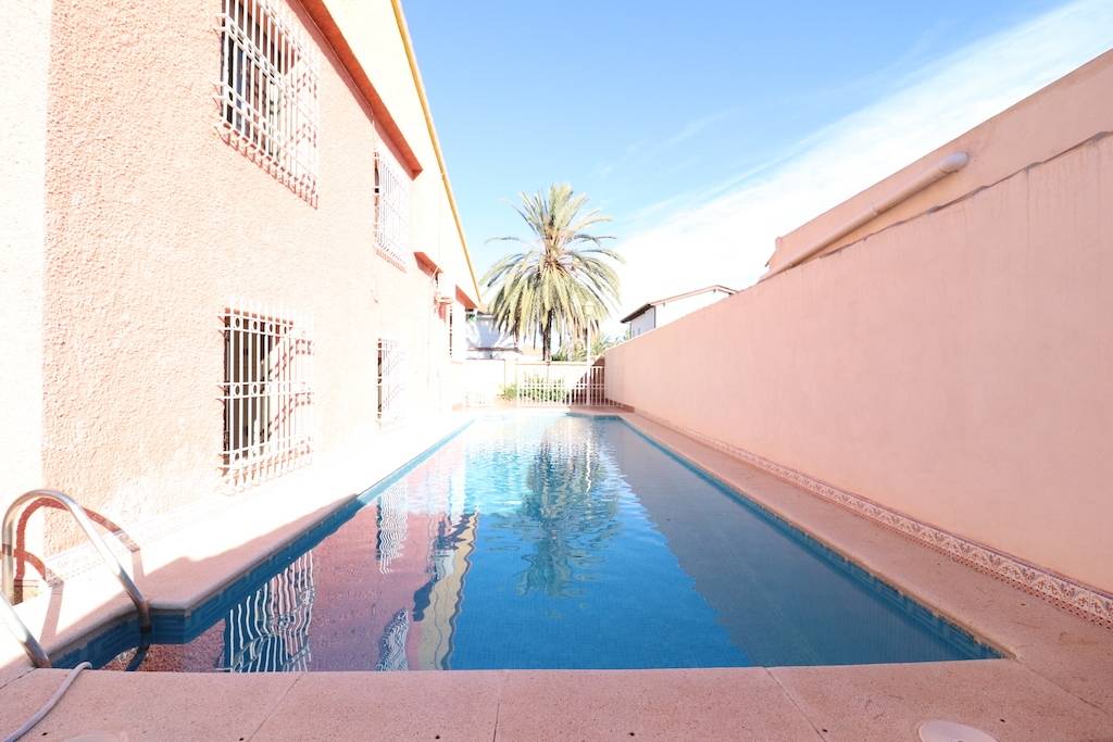 DETACHED CORNER VILLA IN CABO ROIG 300 METERS FROM THE SEA