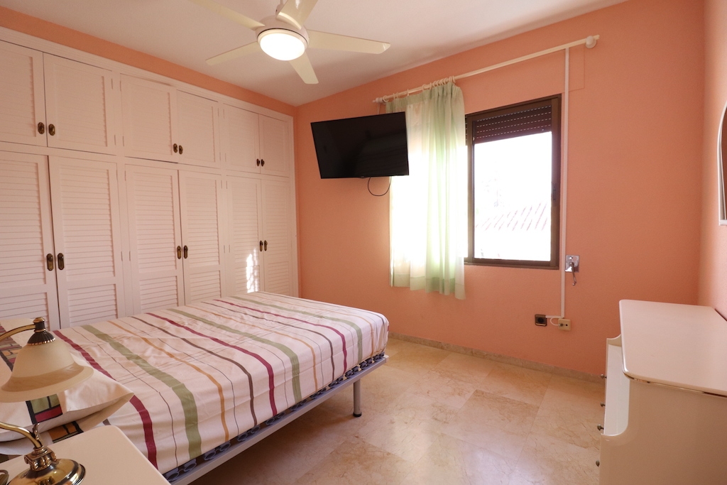 DETACHED CORNER VILLA IN CABO ROIG 300 METERS FROM THE SEA
