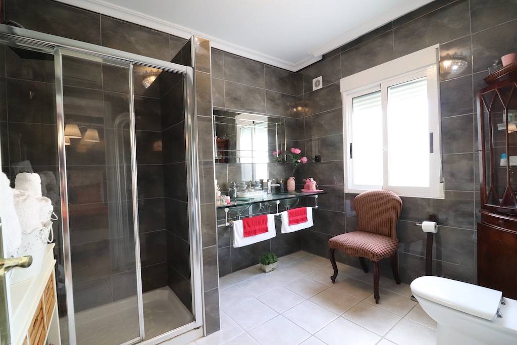 DETACHED VILLA IN PINAR DE CAMPOVERDE